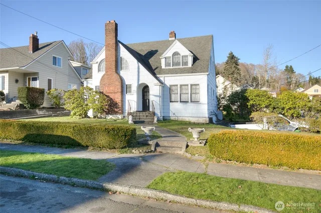 $249,000 | 1700 West 6th Street, Aberdeen, WA 98520