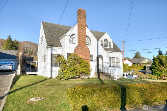 $249,000 | 1700 West 6th Street, Aberdeen, WA 98520