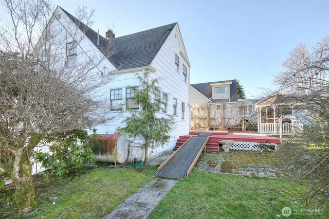 $249,000 | 1700 West 6th Street, Aberdeen, WA 98520