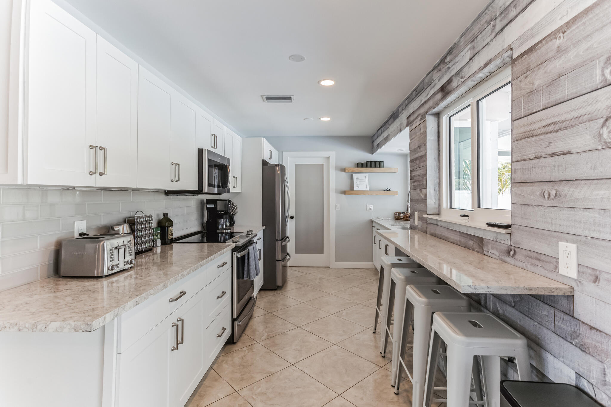 19 Willow Road Tequesta, FL 33469 - Photo 12 of 31 8U5A8287