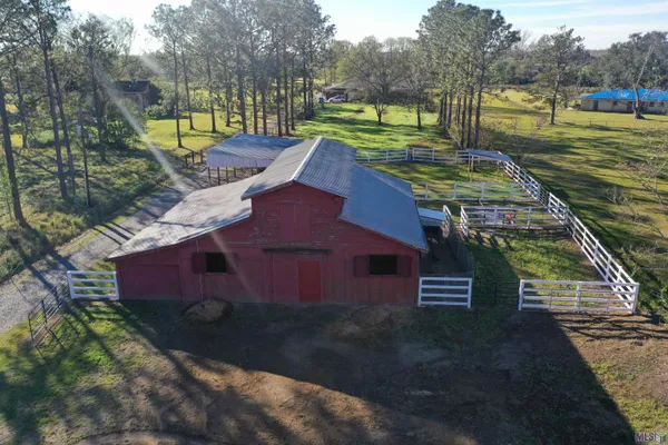 $689,000 | 3902 Southdown Mandalay Road, Houma, LA 70360