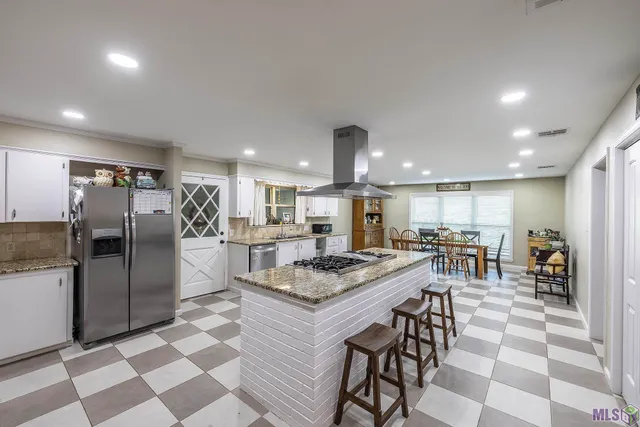 $699,000 | 3902 Southdown Mandalay Road, Houma, LA 70360