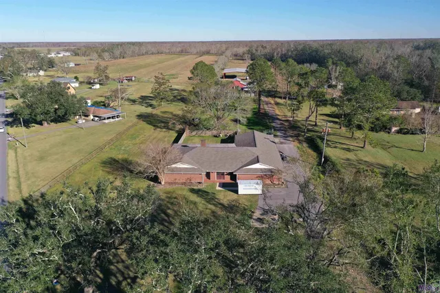 $699,000 | 3902 Southdown Mandalay Road, Houma, LA 70360