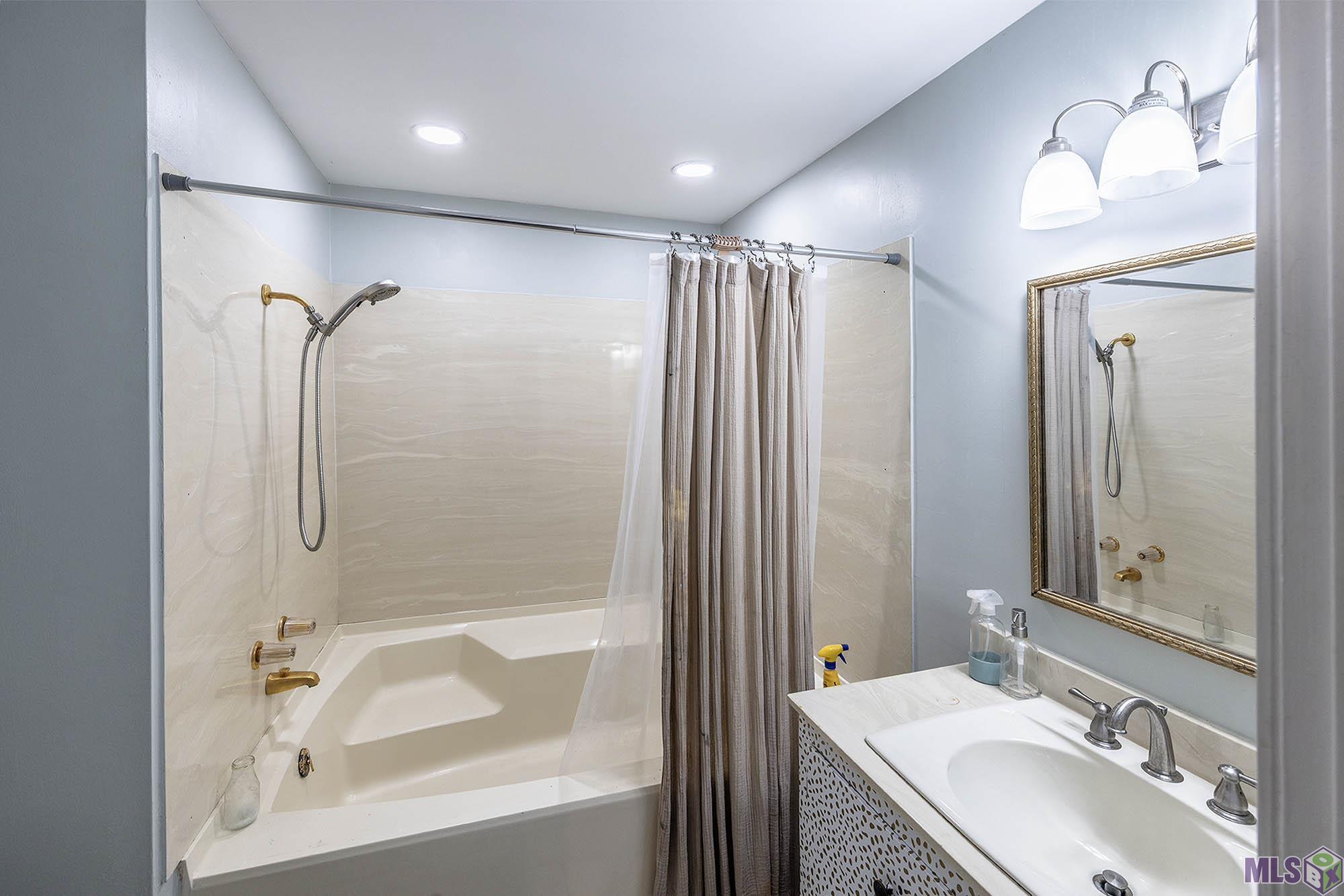 3902 Southdown Mandalay Road Houma, LA 70360 - Photo 6 of 47