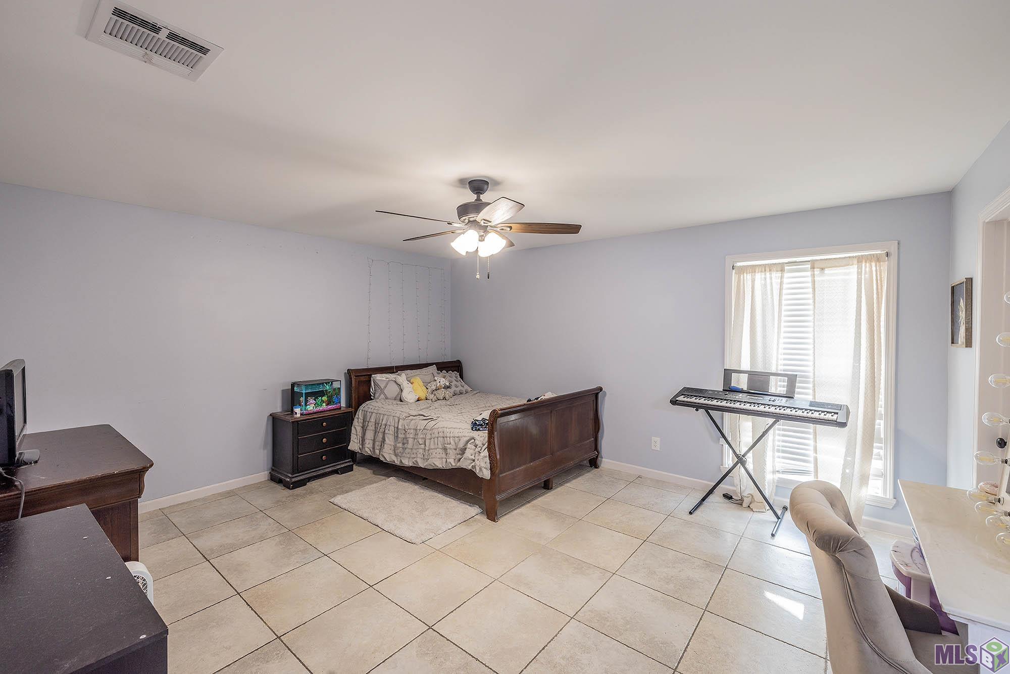 3902 Southdown Mandalay Road Houma, LA 70360 - Photo 8 of 47