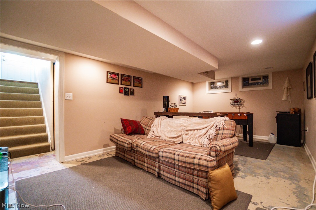 23938 Knickerbocker Road Bay Village, OH 44140 - Photo 20 of 31 Gallery Image 20