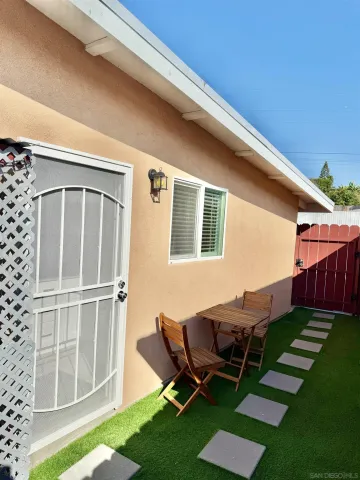 $1,800 | 3112 West Virgo Road, San Diego, CA 92105