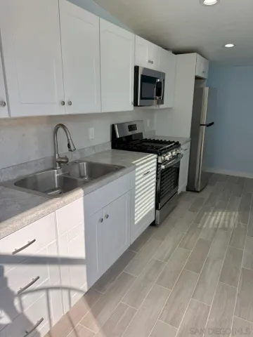 $1,800 | 3112 West Virgo Road, San Diego, CA 92105