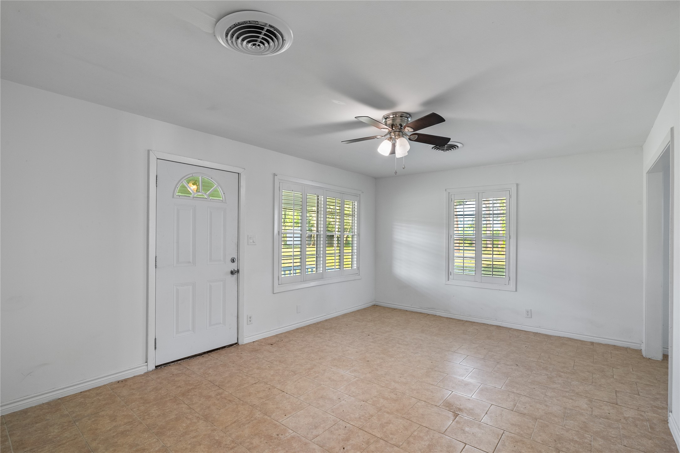 36622 Tompkins Road Hempstead, TX 77445 - Photo 17 of 46 a view of an empty room with a window