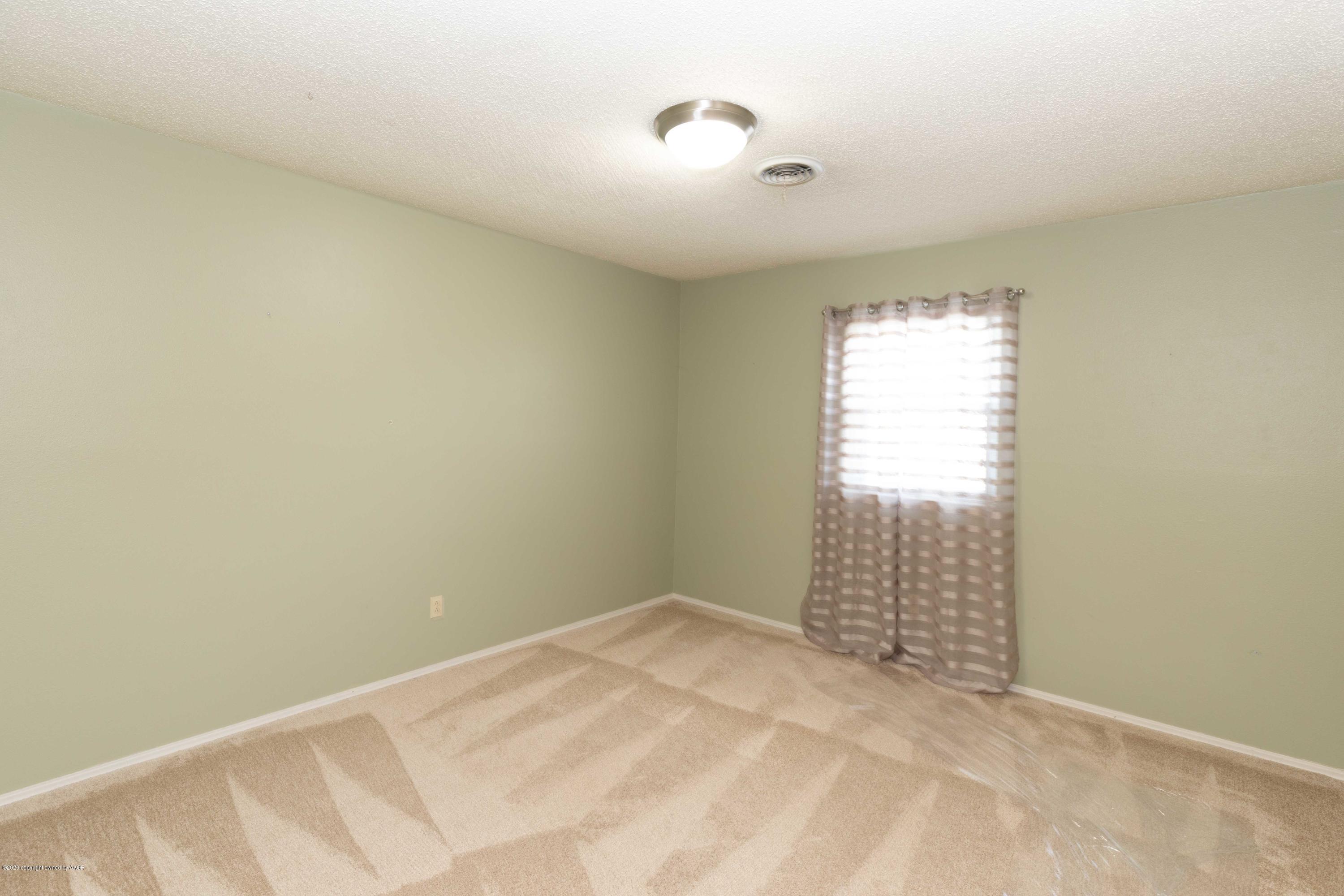 4924 South Georgia Street Amarillo, TX 79110 - Photo 27 of 35 a view of a window in a room