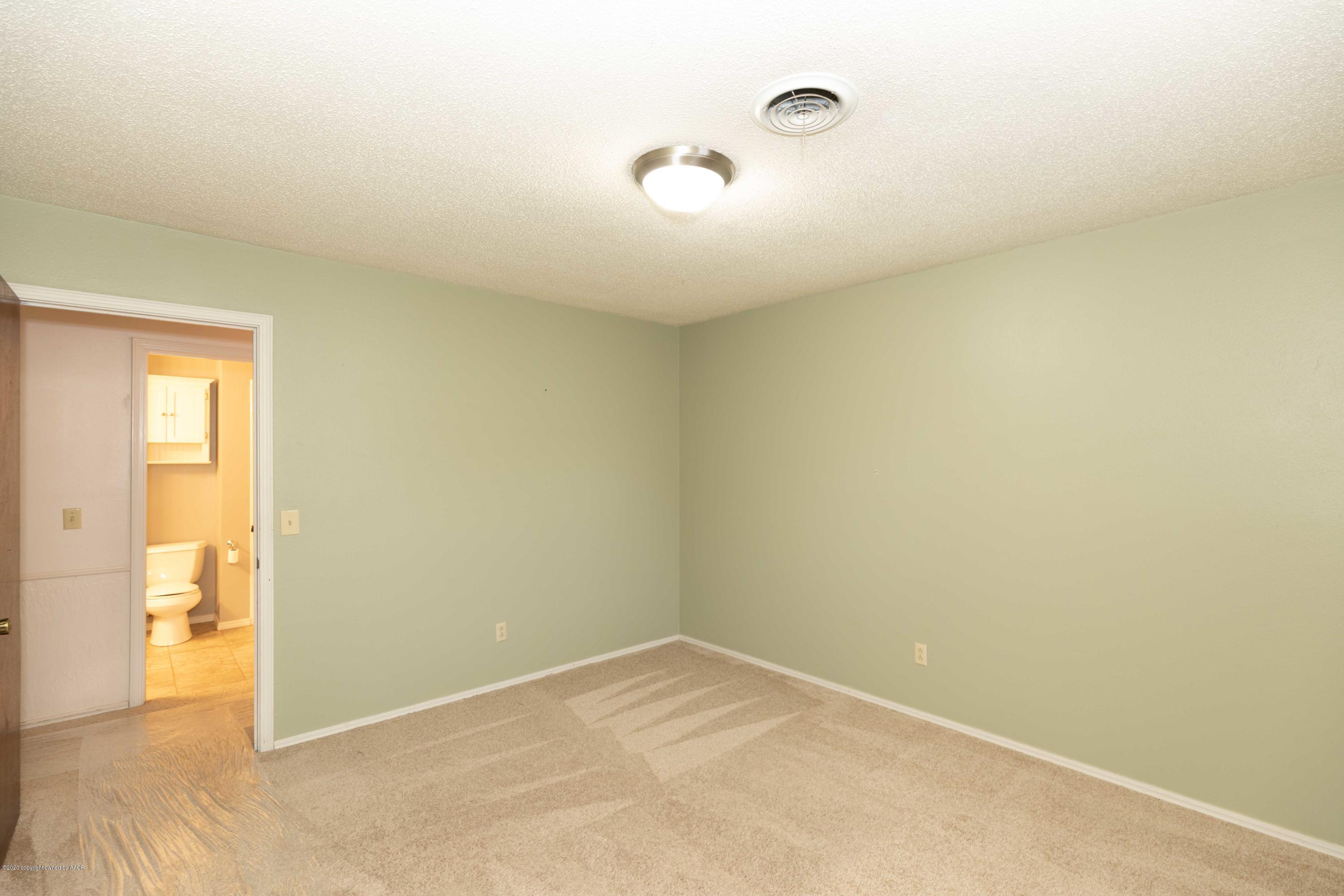 4924 South Georgia Street Amarillo, TX 79110 - Photo 28 of 35 a view of an empty room