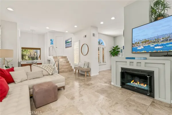 $8,900 | 876 Cofair Court, Solana Beach, CA 92075