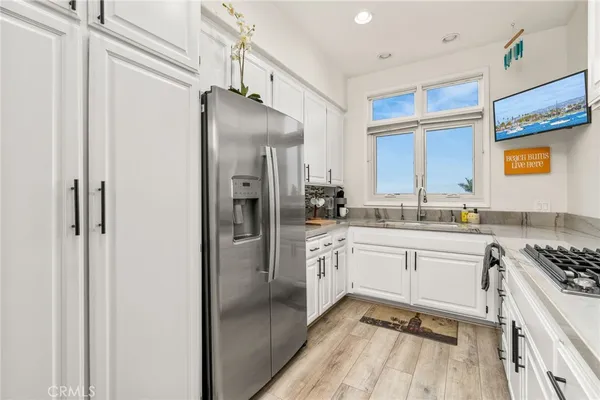 $8,900 | 876 Cofair Court, Solana Beach, CA 92075