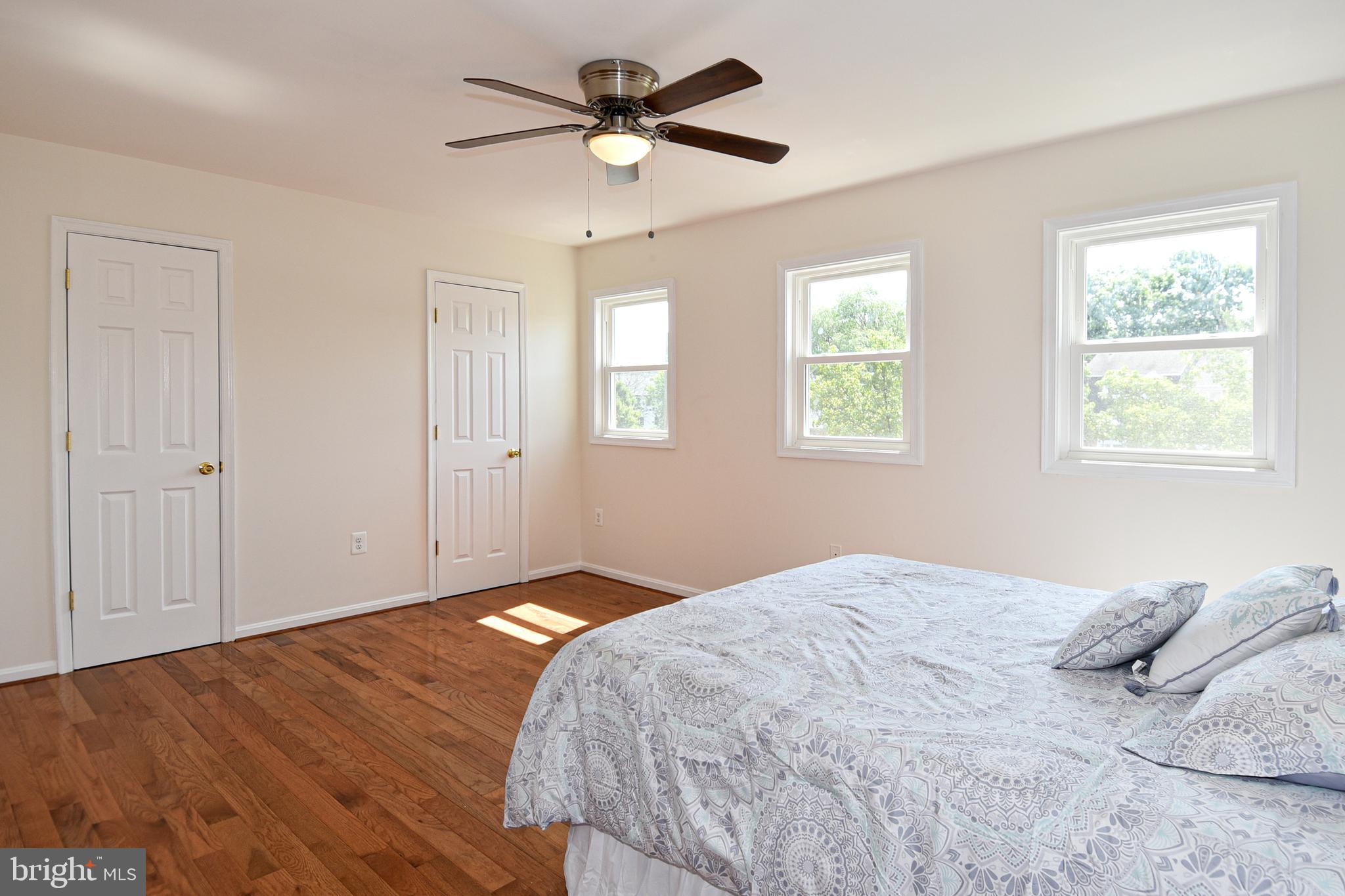 8482 Stonewall Road Manassas, VA 20110 - Photo 27 of 36 More views of the Master- Hardwood.