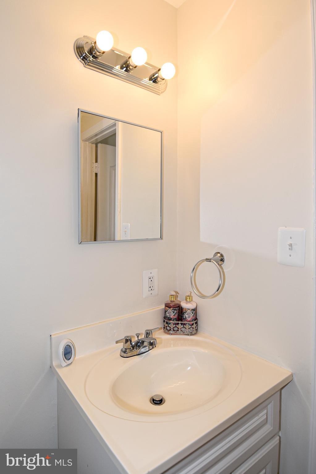 8482 Stonewall Road Manassas, VA 20110 - Photo 31 of 36 Gallery Image 31