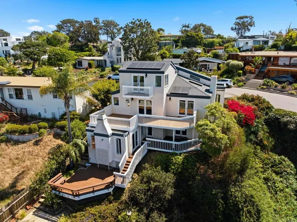 $4,875,000 | 622 Kalamath Drive, Del Mar, CA 92014