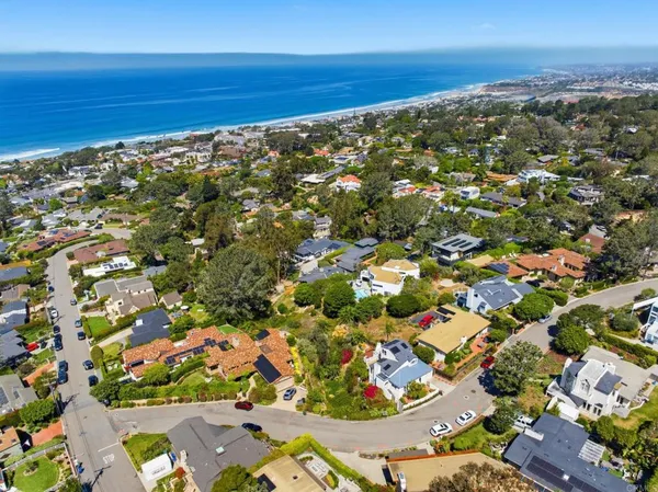 $4,875,000 | 622 Kalamath Drive, Del Mar, CA 92014