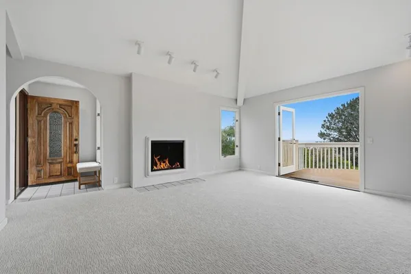 $4,875,000 | 622 Kalamath Drive, Del Mar, CA 92014