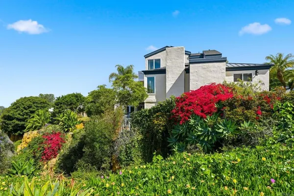 $4,875,000 | 622 Kalamath Drive, Del Mar, CA 92014