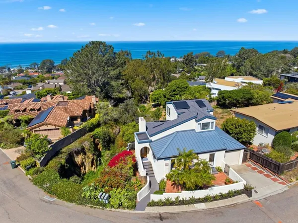 $4,875,000 | 622 Kalamath Drive, Del Mar, CA 92014
