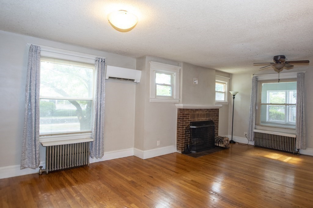 1341 Bay Street Springfield, MA 01109 - Photo 8 of 36 Gallery Image 8