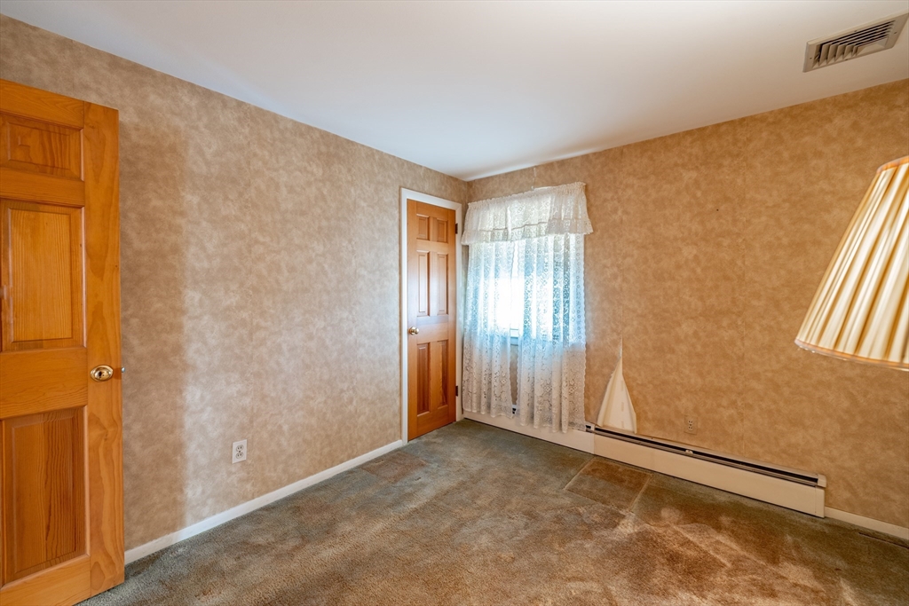 16 Sonia Street Springfield, MA 01119 - Photo 14 of 42