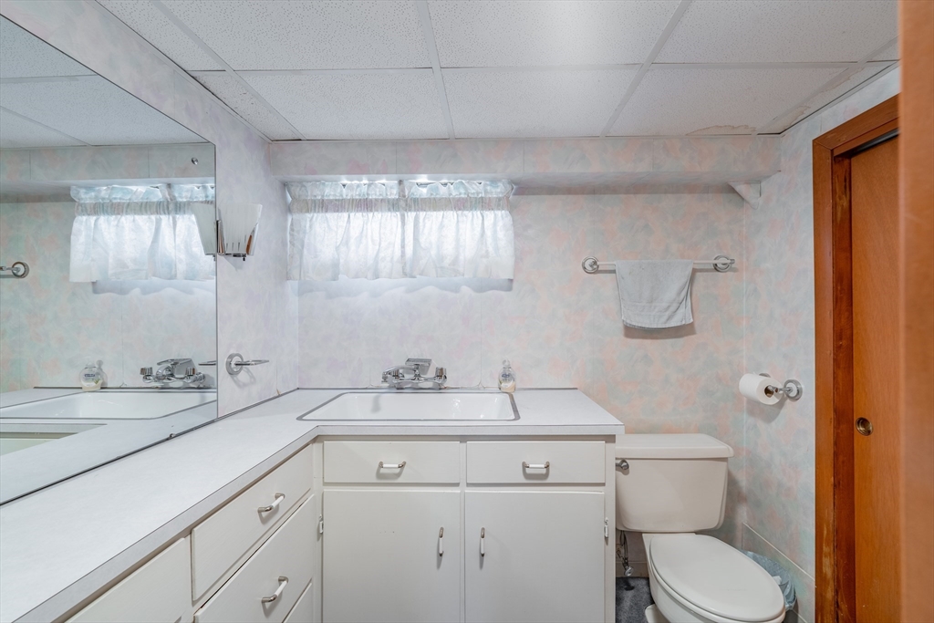 16 Sonia Street Springfield, MA 01119 - Photo 31 of 42