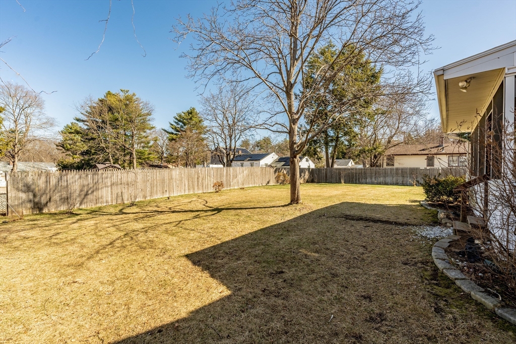 16 Sonia Street Springfield, MA 01119 - Photo 39 of 42