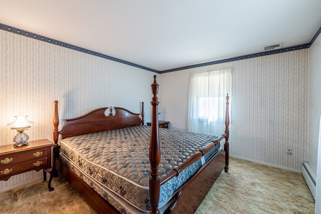 16 Sonia Street Springfield, MA 01119 - Photo 9 of 42