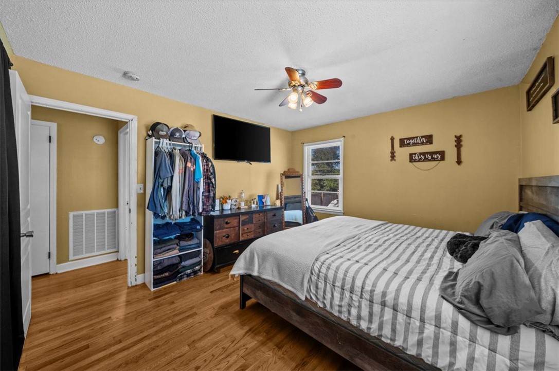 101 Pleasant Drive Seneca, SC 29678 - Photo 20 of 36