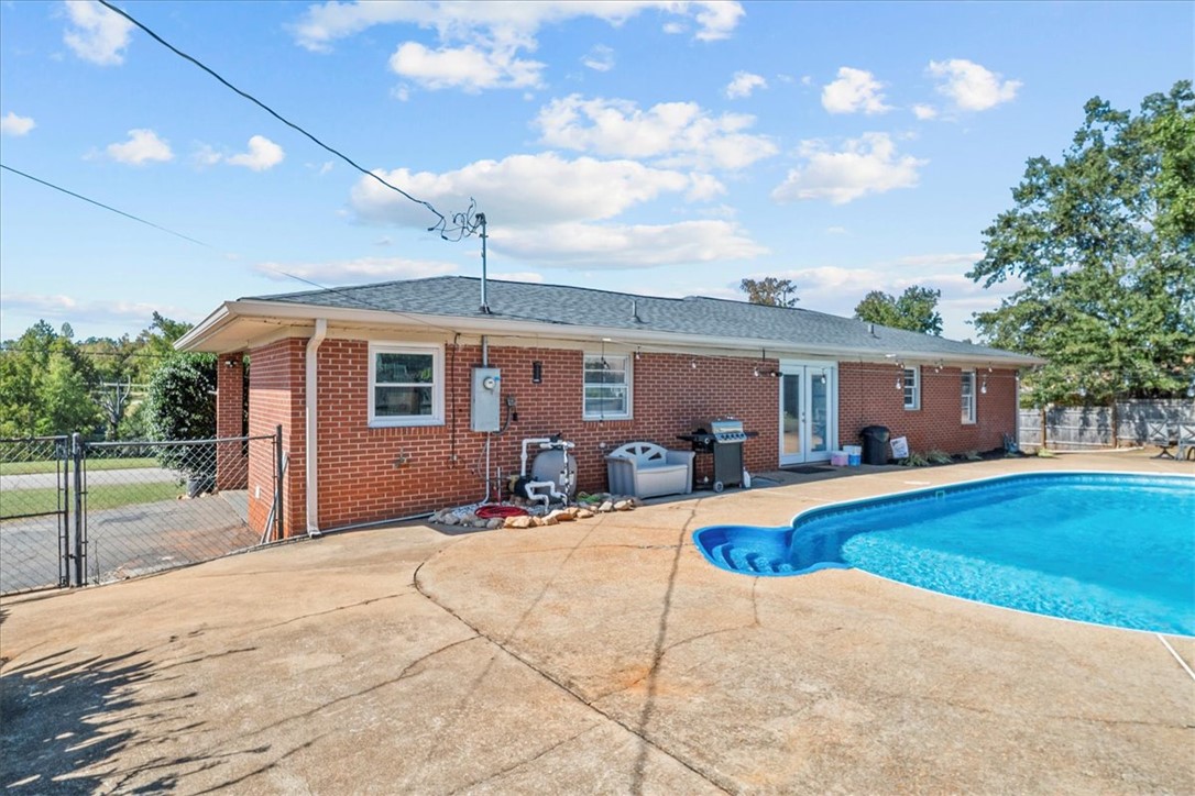 101 Pleasant Drive Seneca, SC 29678 - Photo 25 of 36