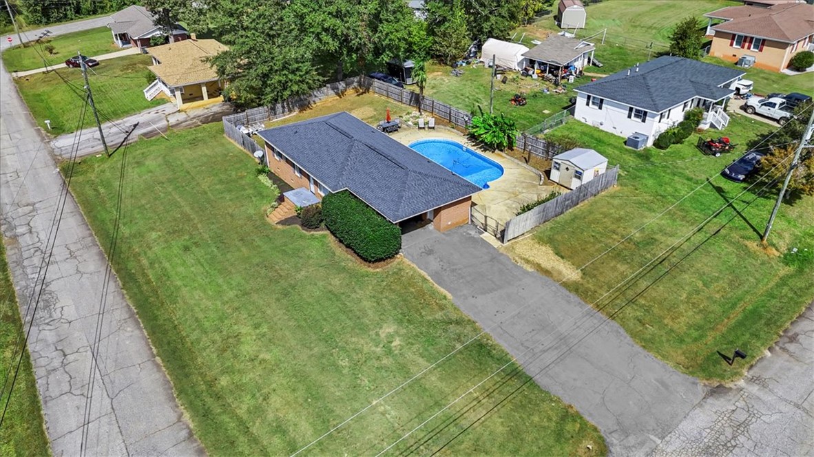 101 Pleasant Drive Seneca, SC 29678 - Photo 31 of 36