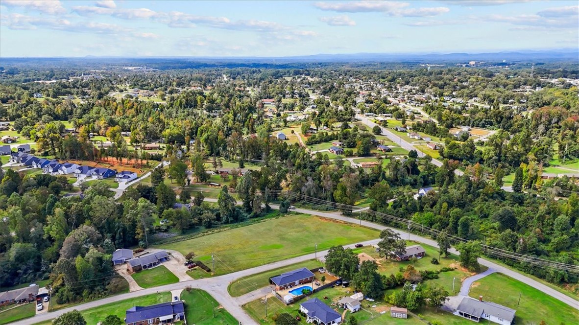 101 Pleasant Drive Seneca, SC 29678 - Photo 35 of 36