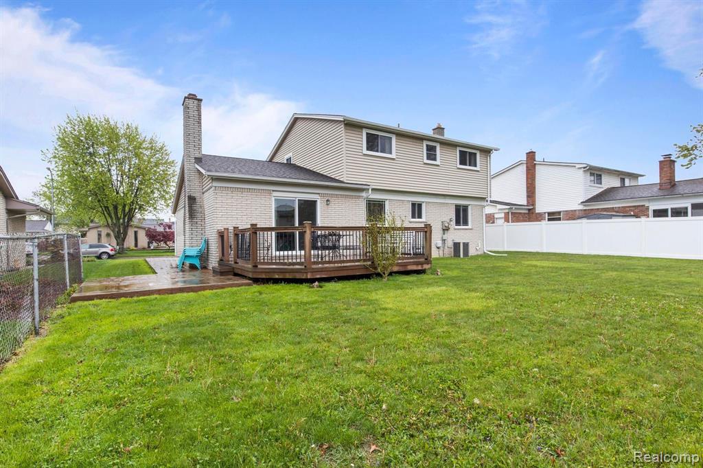 19048 Stonewood Road Riverview, MI 48193 - Photo 5 of 42 Gallery Image 5