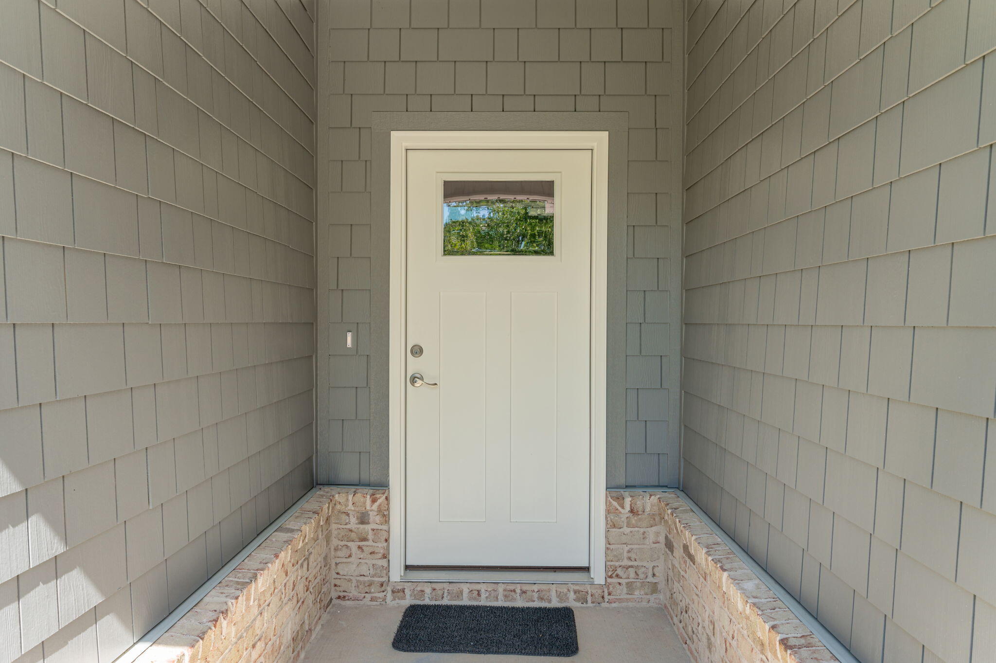 6043 Sand Hill Road Crestview, FL 32539 - Photo 4 of 36 a view of front door