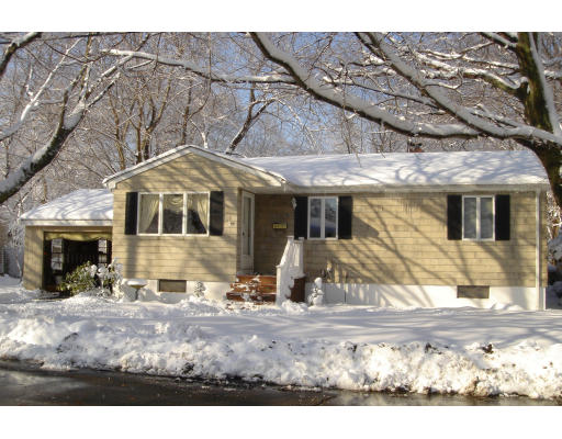32 Longmeadow Road Beverly, MA 01915 - Photo 1 of 24 Gallery Image 1