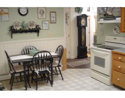 32 Longmeadow Road Beverly, MA 01915 - Photo 8 of 24 Gallery Image 8