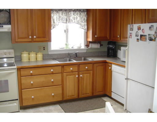 32 Longmeadow Road Beverly, MA 01915 - Photo 9 of 24 Gallery Image 9