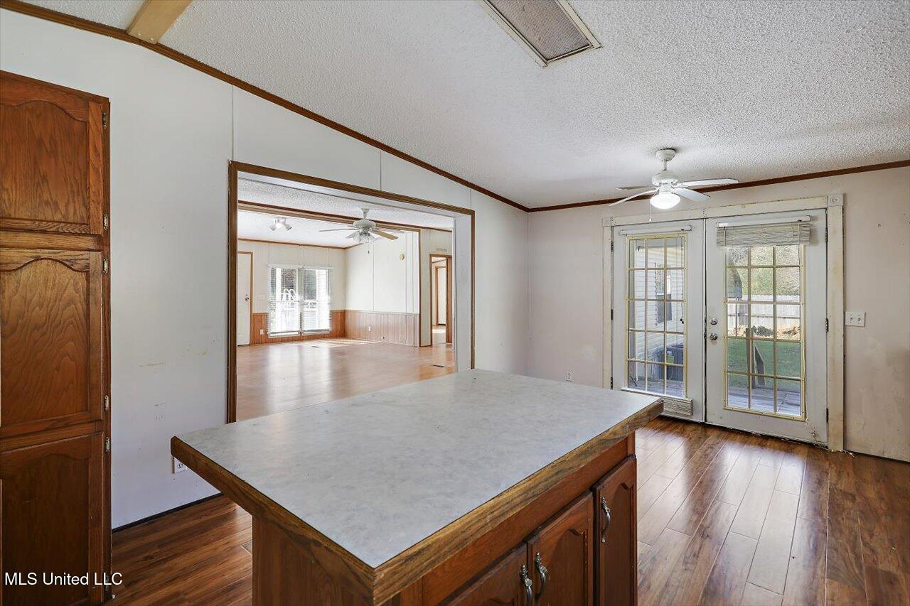 116 A Lakeshore Road Pelahatchie, MS 39145 - Photo 10 of 27 10-116 Lakeshore Rd