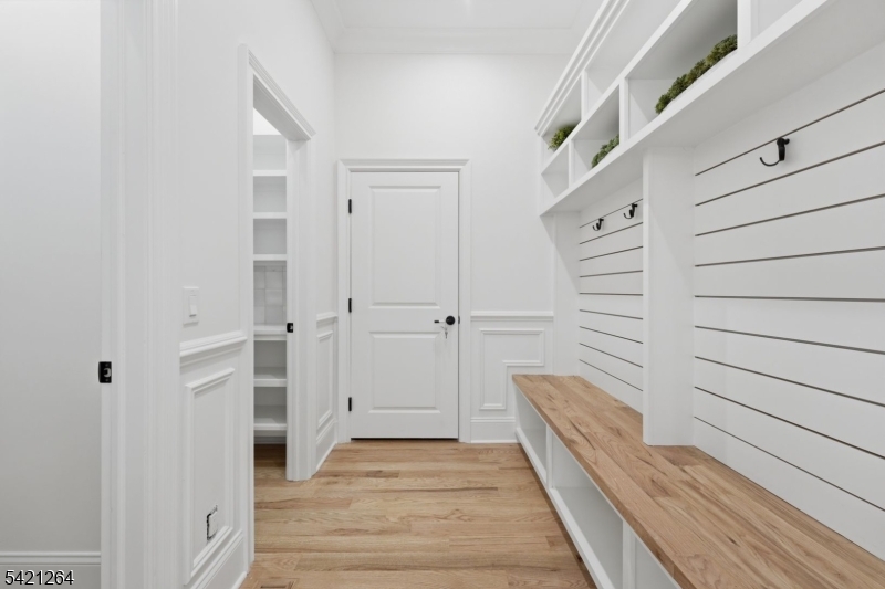 13 Harding Place Livingston, NJ 07039 - Photo 14 of 46