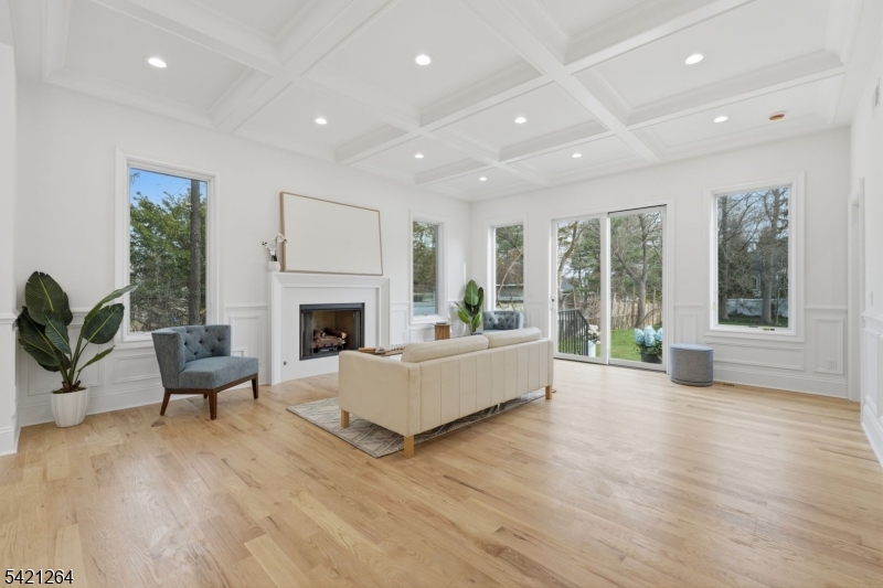 13 Harding Place Livingston, NJ 07039 - Photo 15 of 46