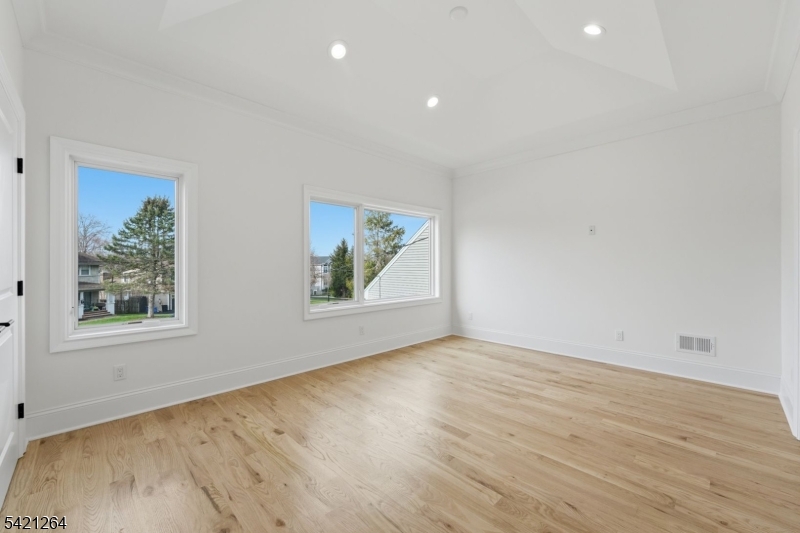 13 Harding Place Livingston, NJ 07039 - Photo 24 of 46