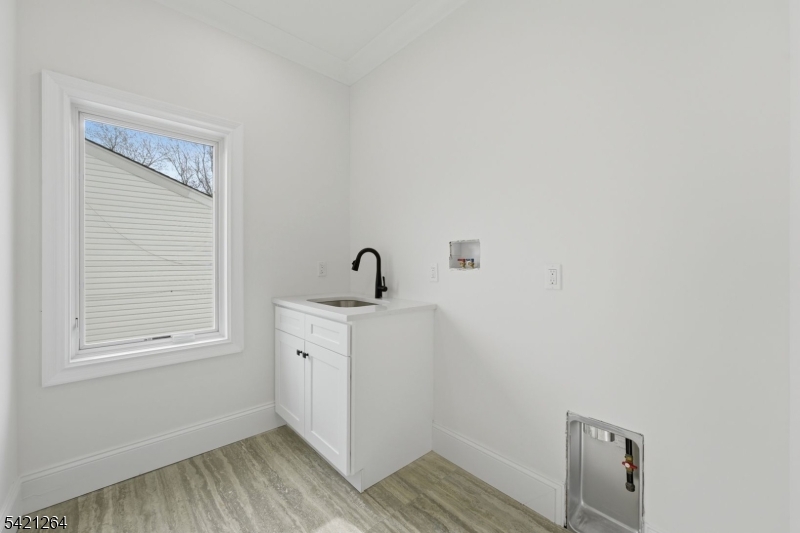 13 Harding Place Livingston, NJ 07039 - Photo 30 of 46