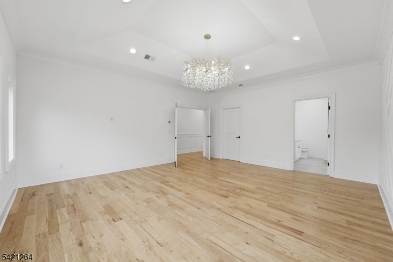 13 Harding Place Livingston, NJ 07039 - Photo 32 of 46