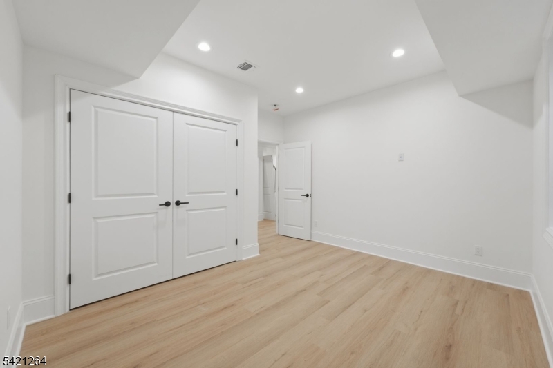 13 Harding Place Livingston, NJ 07039 - Photo 45 of 46