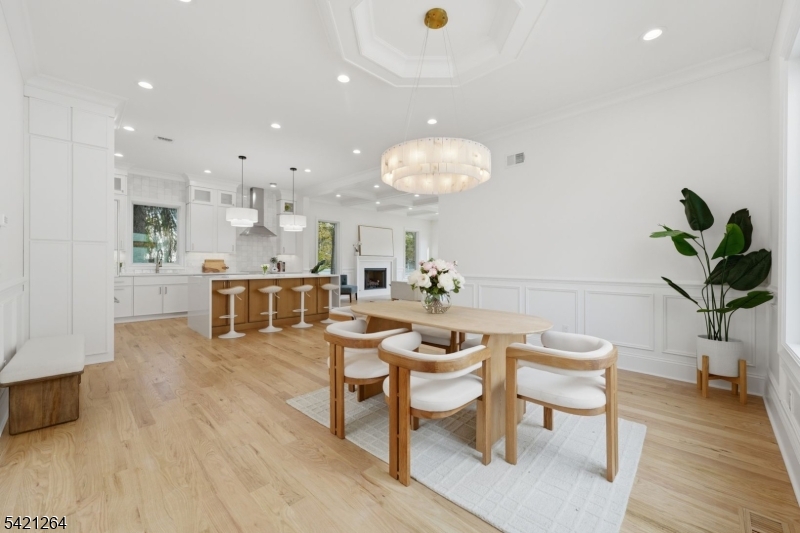 13 Harding Place Livingston, NJ 07039 - Photo 7 of 46