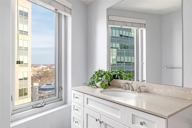 $699,000 | 100 Exchange Street, Unit 1307, Providence, RI 02903