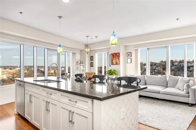 $699,000 | 100 Exchange Street, Unit 1307, Providence, RI 02903