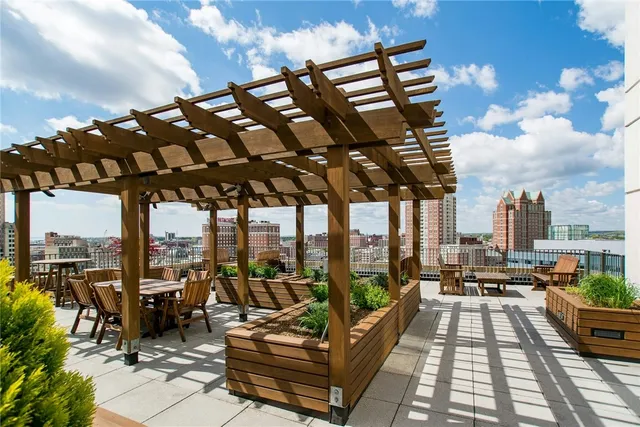 $699,000 | 100 Exchange Street, Unit 1307, Providence, RI 02903