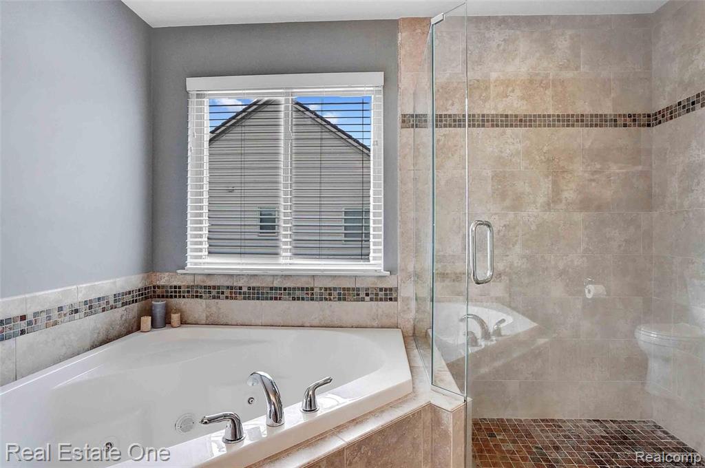 1838 Mackwood Road Rochester, MI 48307 - Photo 30 of 44